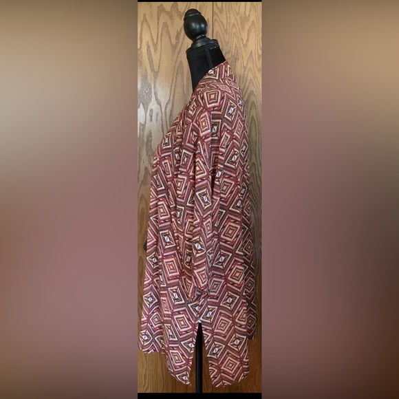 Forever 21 Red Yellow White Black Aztec 3/4 Sleeve Lightweight Thin Open Small. - Picture 2 of 5